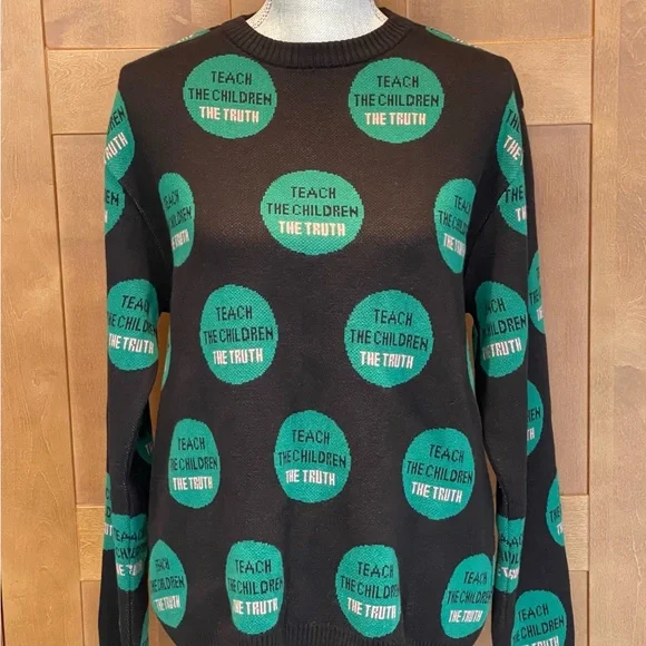 AWAKE NY Black & Green Crew Neck Relaxed Fit Sweater - Size Small - EUC - Picture 15 of 15